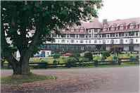 Fairmont Algonquin Hotel by M. Button